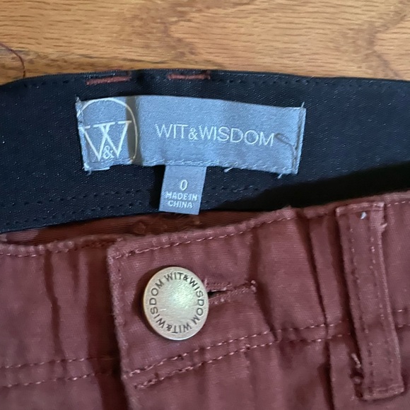 Wit and wisdom jogger pant - Picture 3 of 3